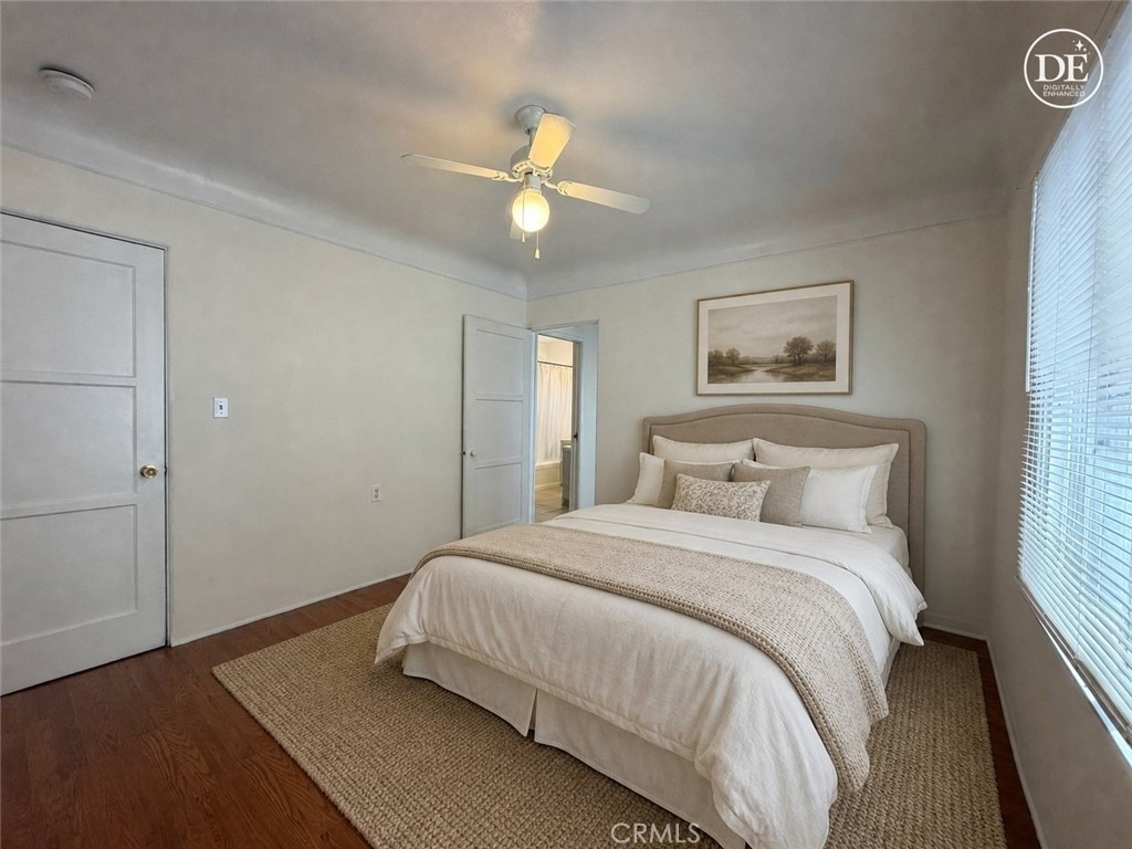 5646 1/2 Farmdale Avenue - Photo 6