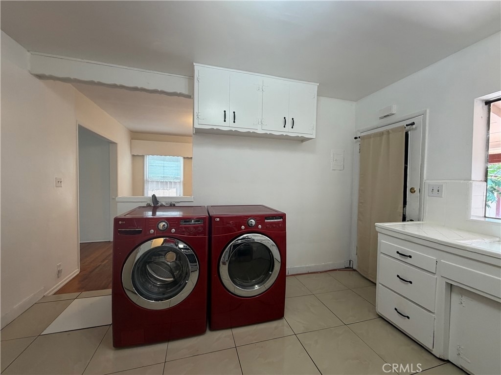 5646 1/2 Farmdale Avenue - Photo 13