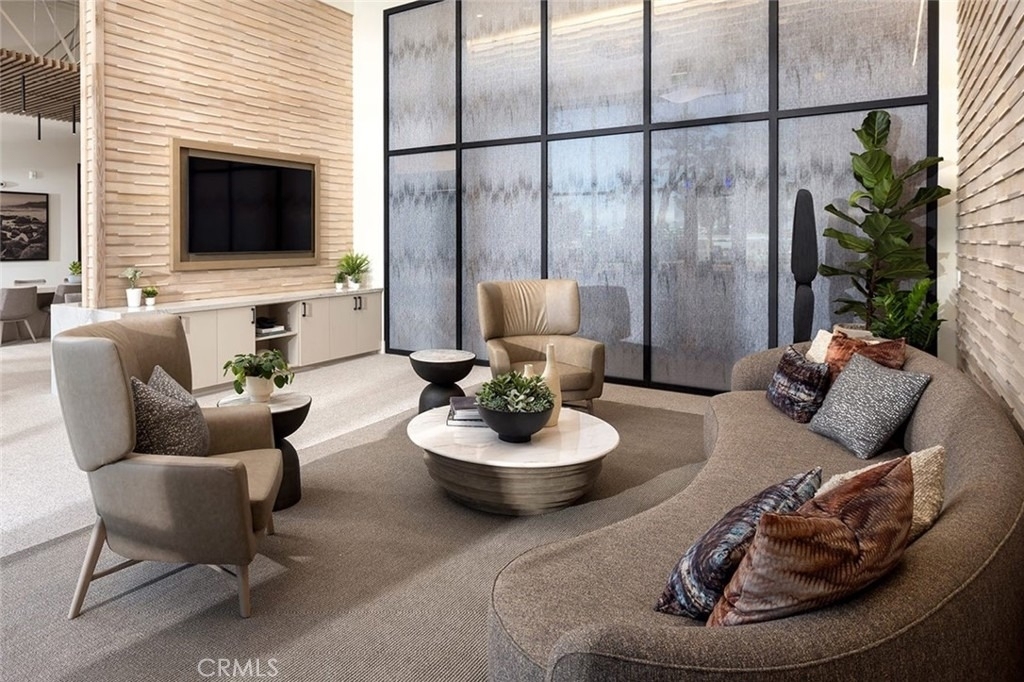 511 S Harbor - Photo 8