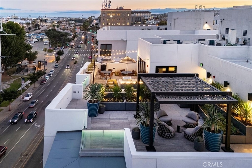 511 S Harbor - Photo 10
