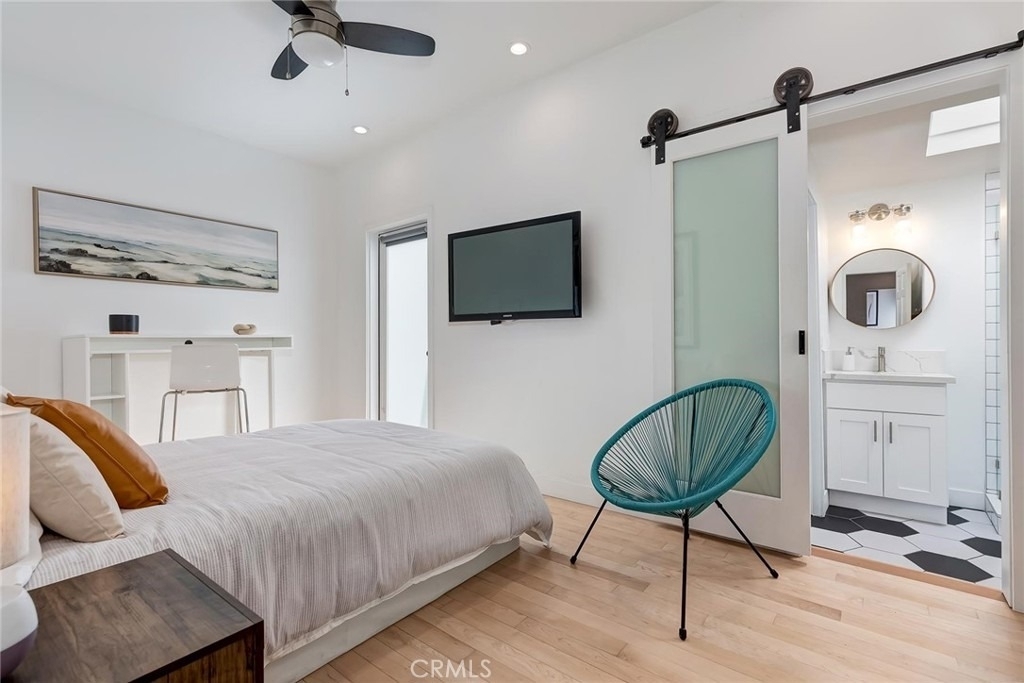 8611 Rosewood Avenue - Photo 9