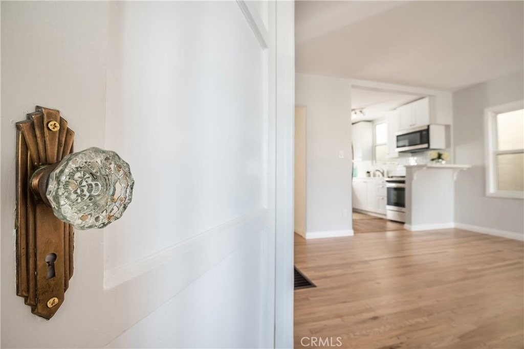 138 35th Street - Photo 9