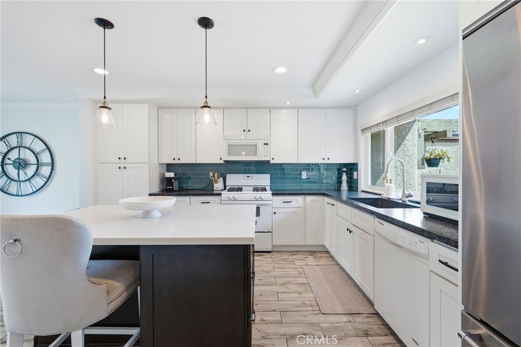 255 S Vista Del Monte - Photo 14