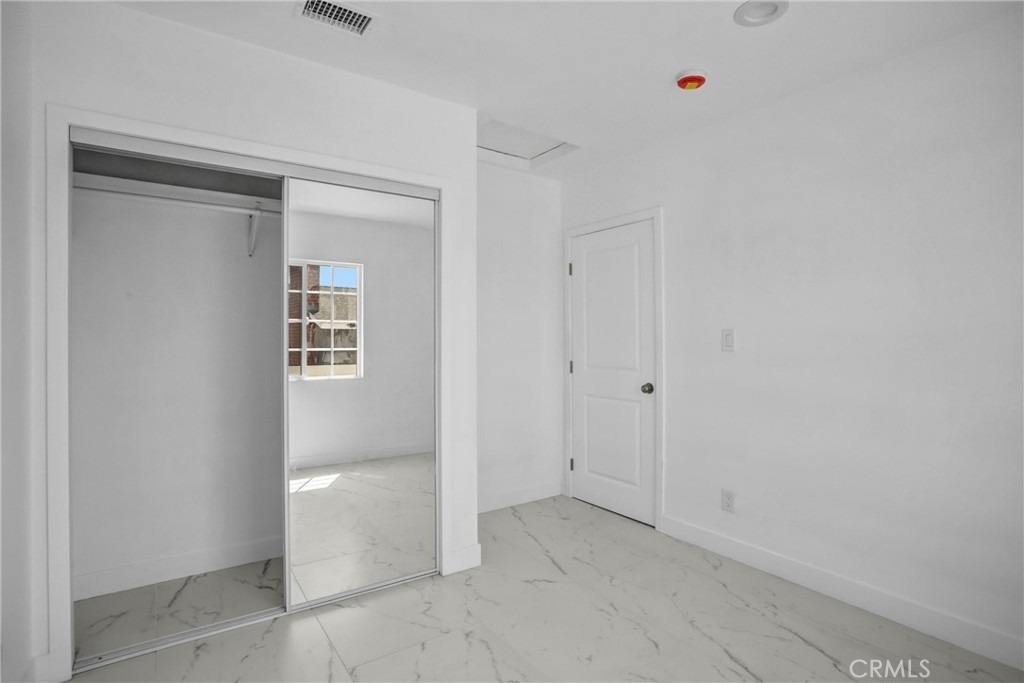 9983 Vernon Ave - Photo 12