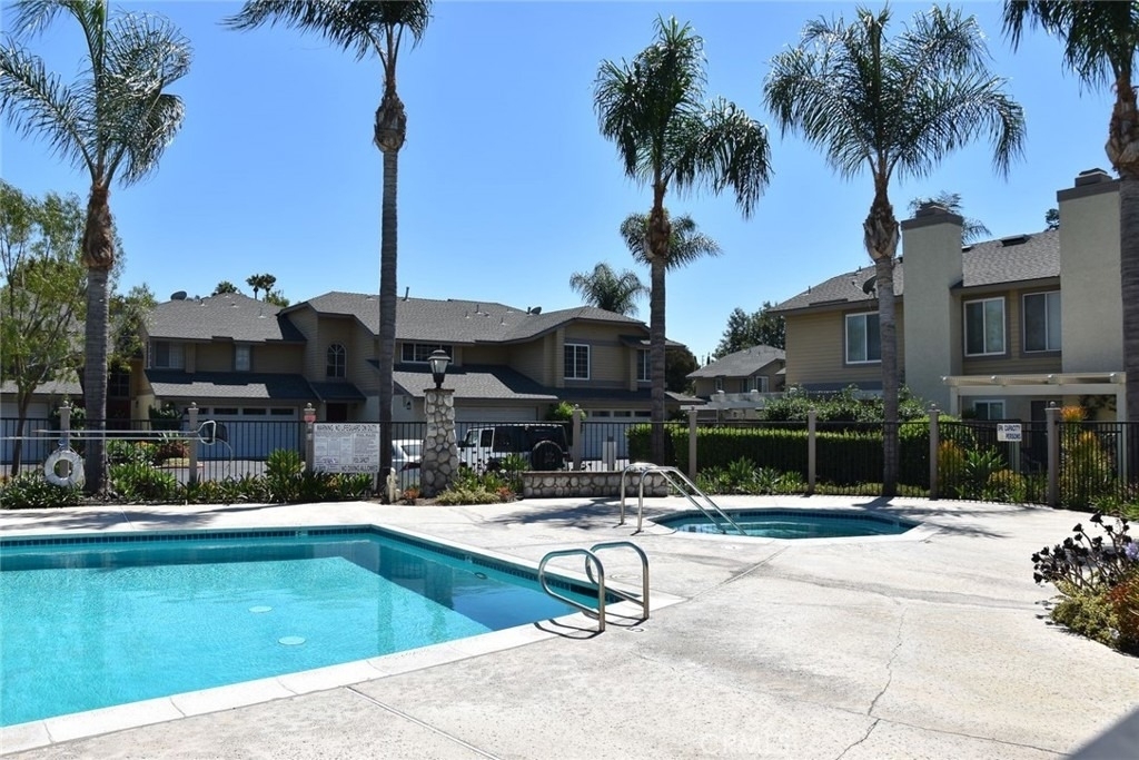 630 W Palm - Photo 0