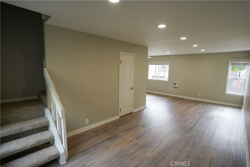 320 12th Street - Photo 20