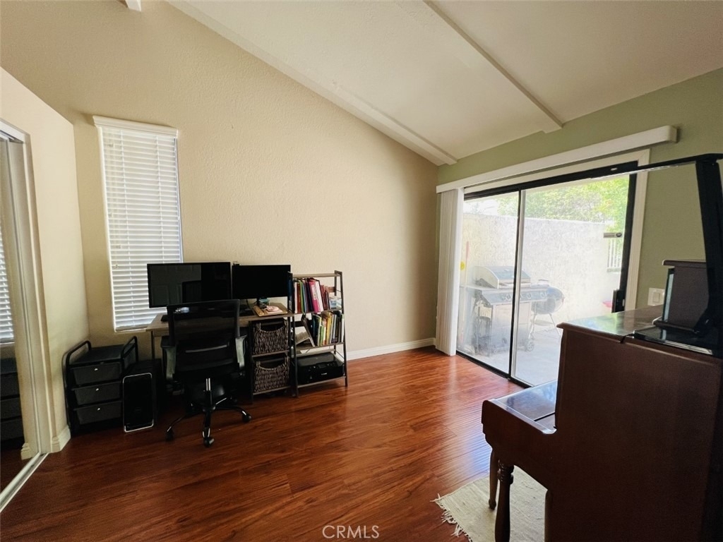 1001 Creekside Drive - Photo 6