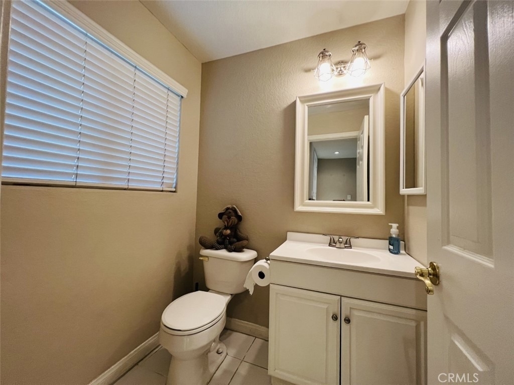 1001 Creekside Drive - Photo 5