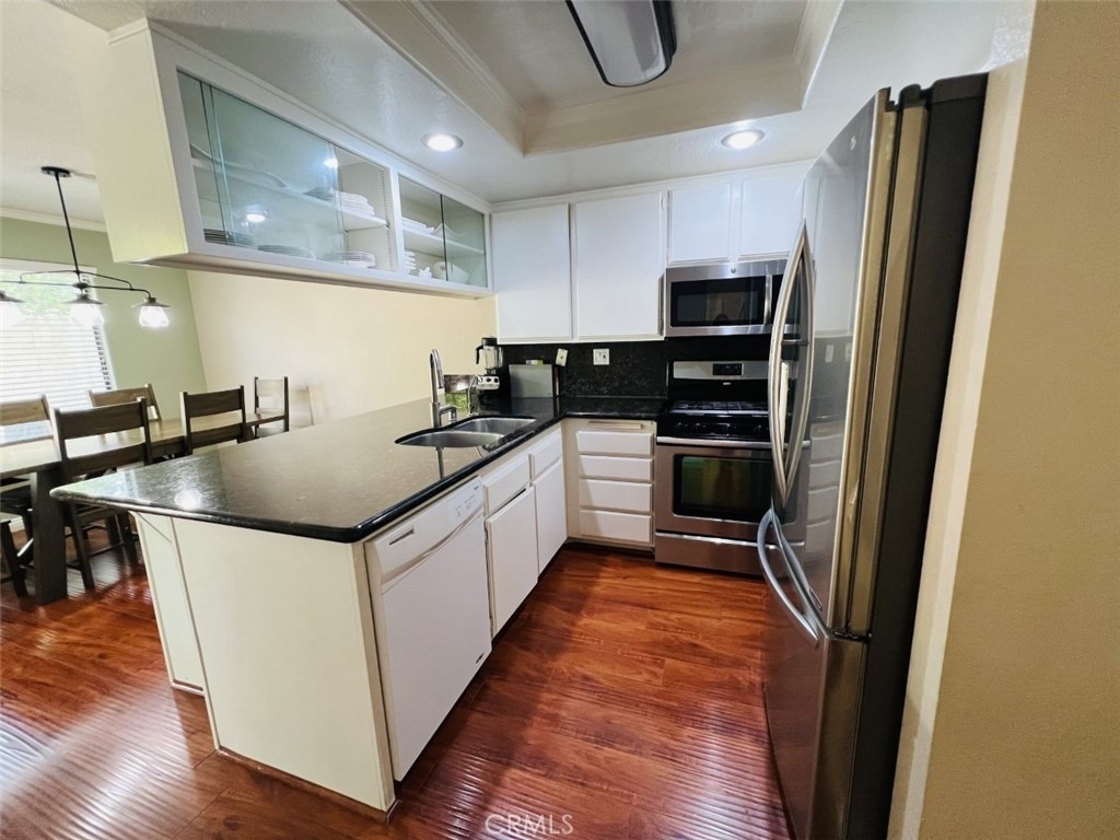1001 Creekside Drive - Photo 8