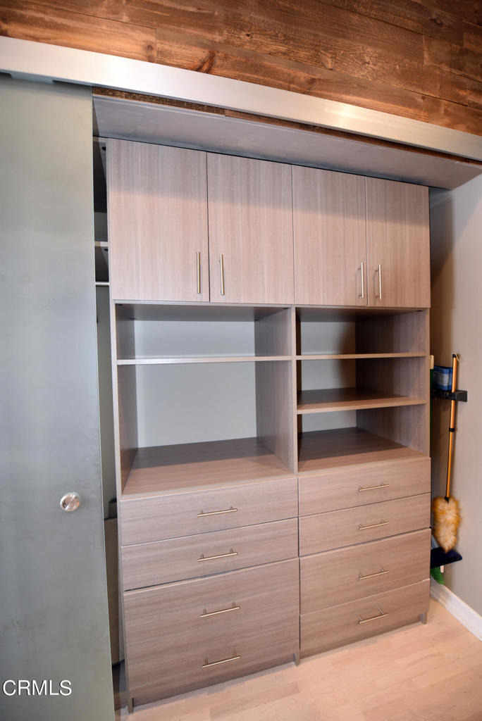 175 S Lake Avenue - Photo 8