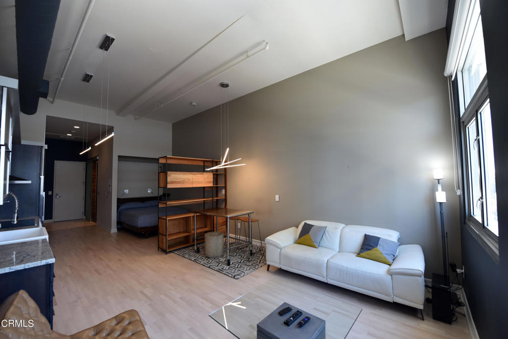 175 S Lake Avenue - Photo 5