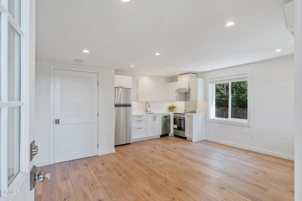 6341 1/2 Rosswood Terrace - Photo 2