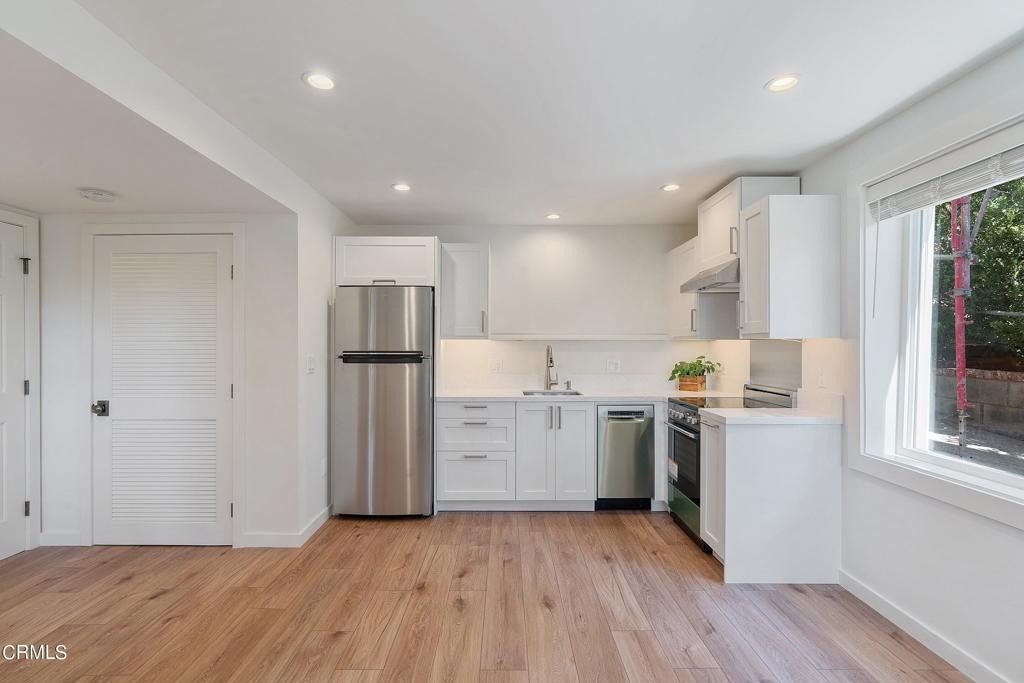6341 1/2 Rosswood Terrace - Photo 4