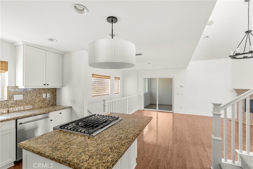 703 1/2 Poinsettia Avenue - Photo 8