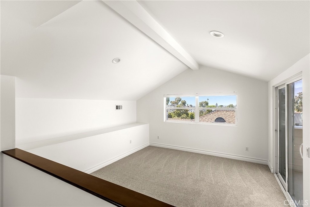 703 Poinsettia Avenue - Photo 19