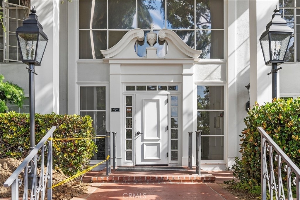 200 Mcneil - Photo 1
