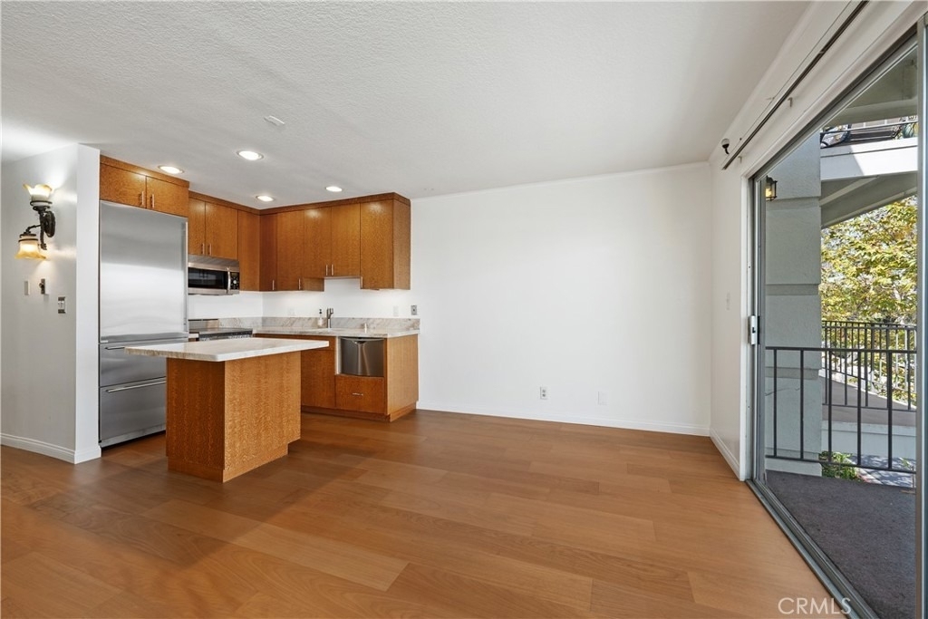 200 Mcneil - Photo 8
