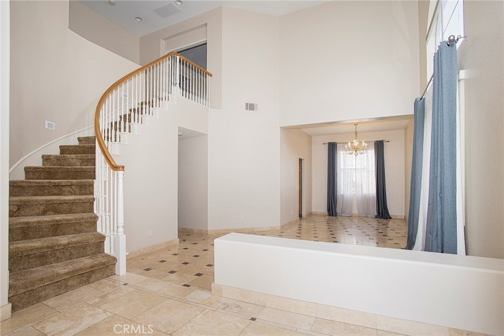 7108 Bronte - Photo 1