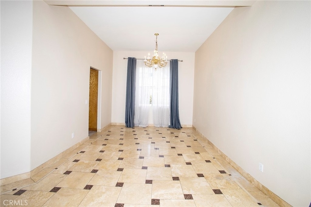 7108 Bronte - Photo 3