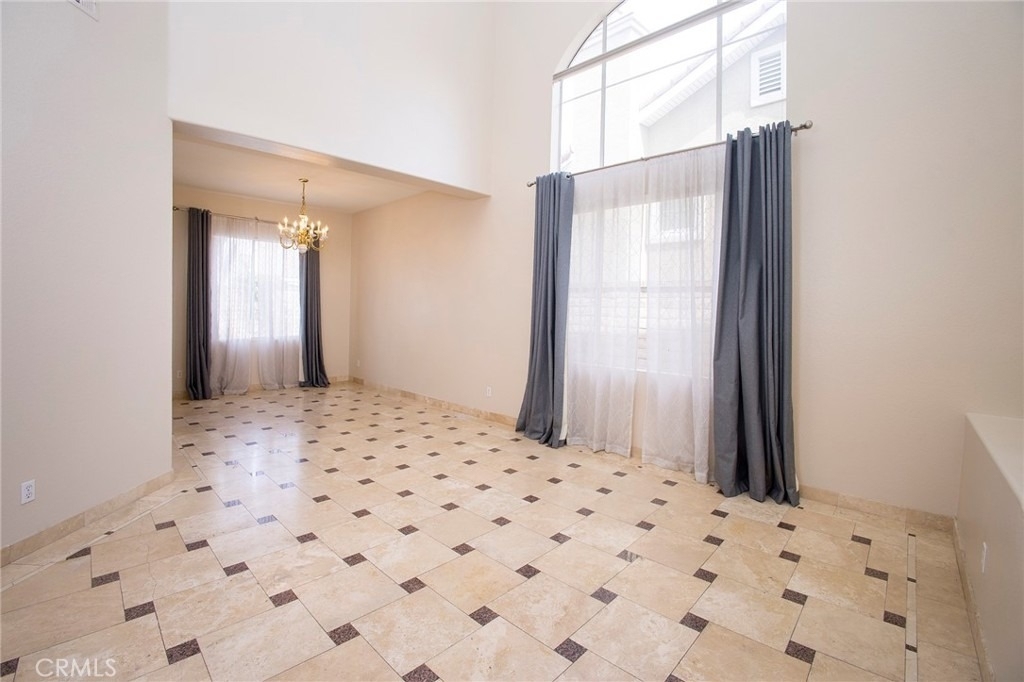 7108 Bronte - Photo 2