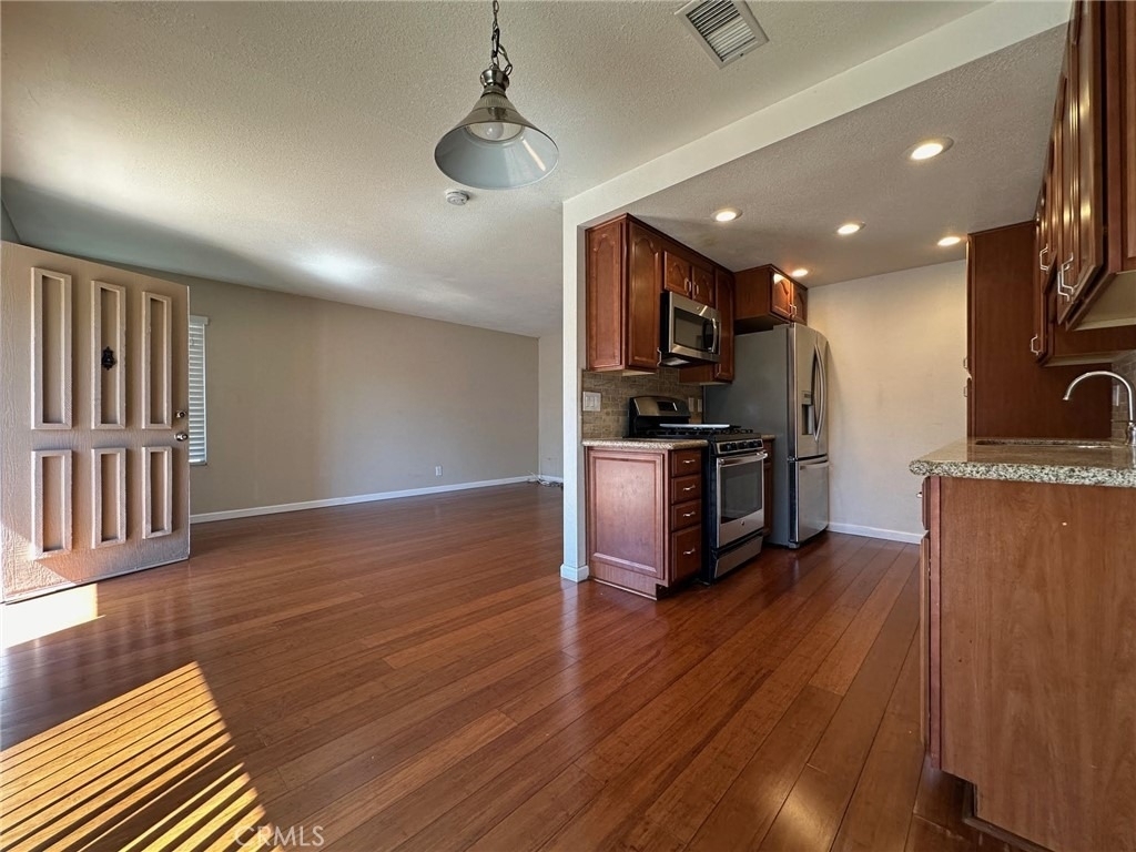 1433 Forest Glen Drive - Photo 6