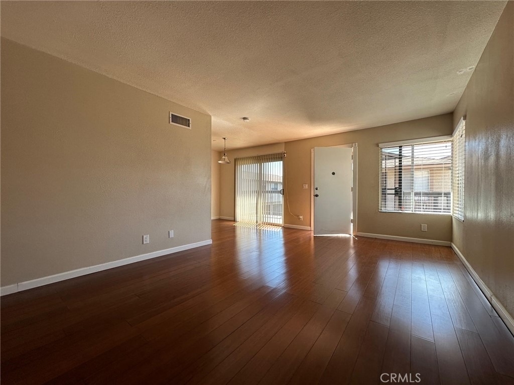 1433 Forest Glen Drive - Photo 11