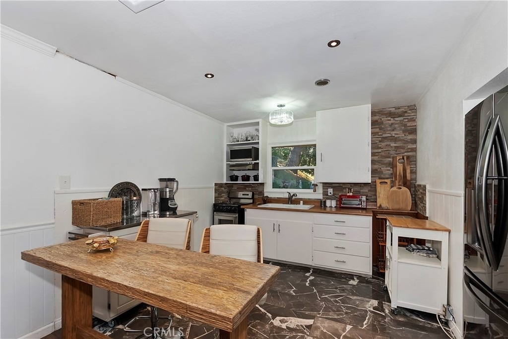 831 Blue Ridge - Photo 14