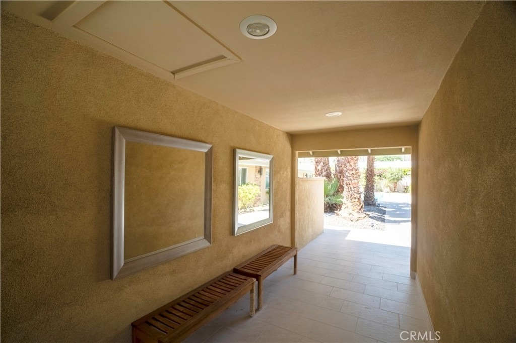555 S Thornhill Road - Photo 3
