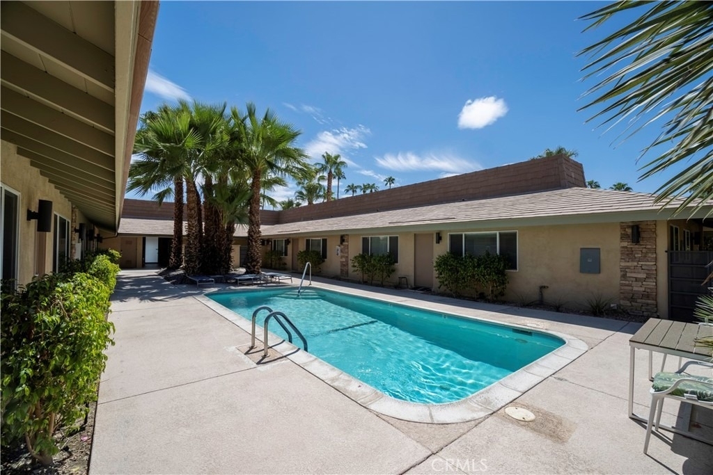 555 S Thornhill Road - Photo 1