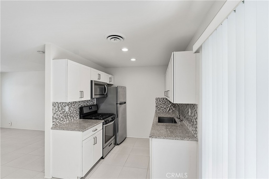 555 S Thornhill Road - Photo 8