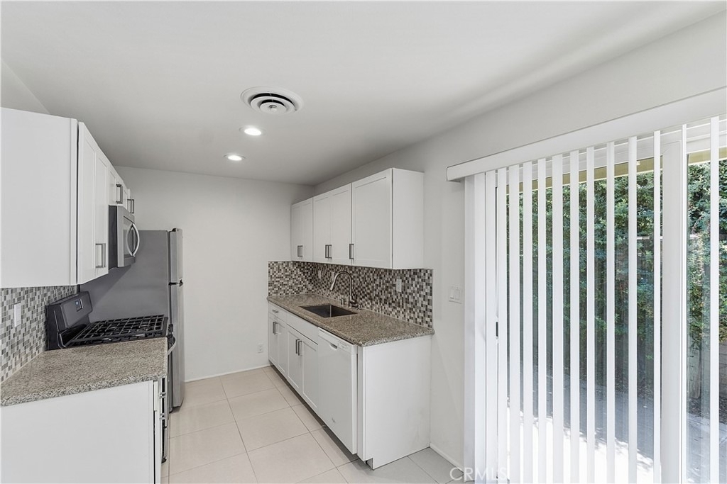 555 S Thornhill Road - Photo 10