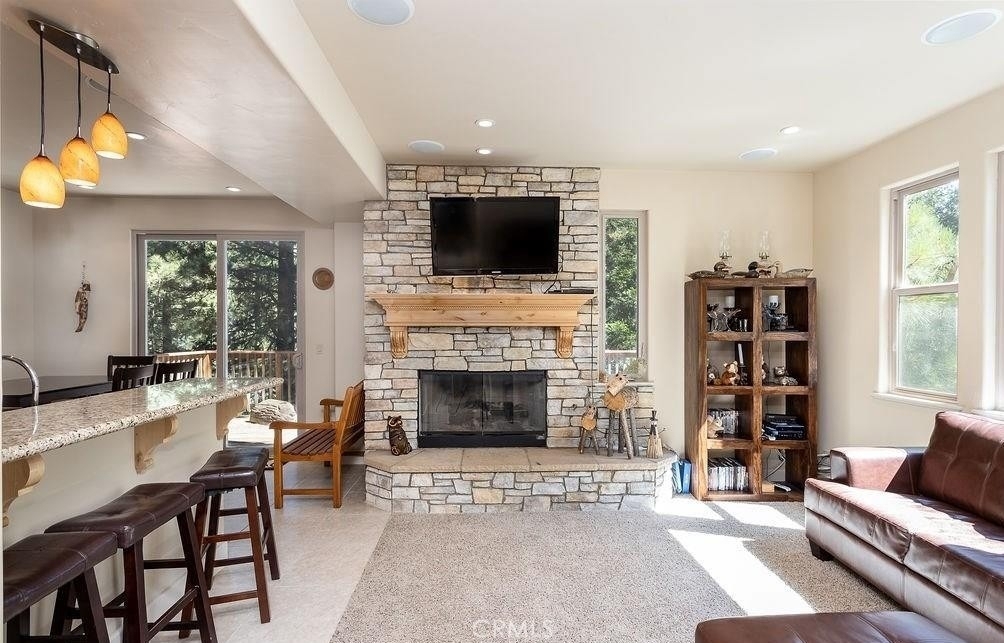 1157 Scenic - Photo 3
