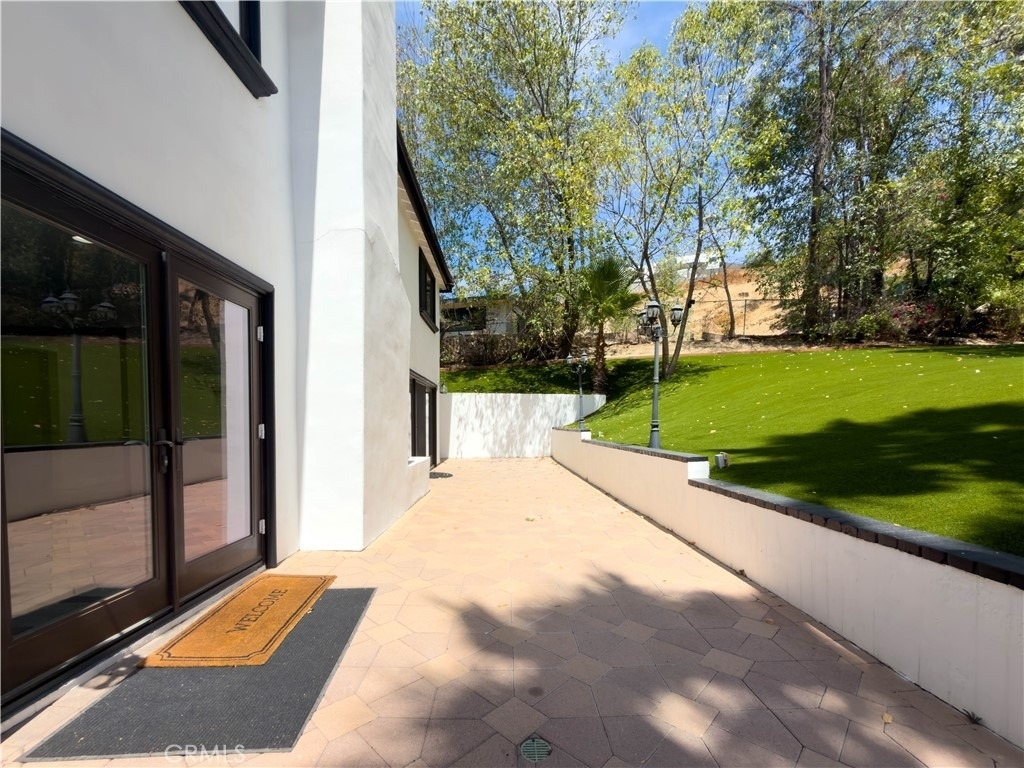 5836 Winnetka Avenue - Photo 30