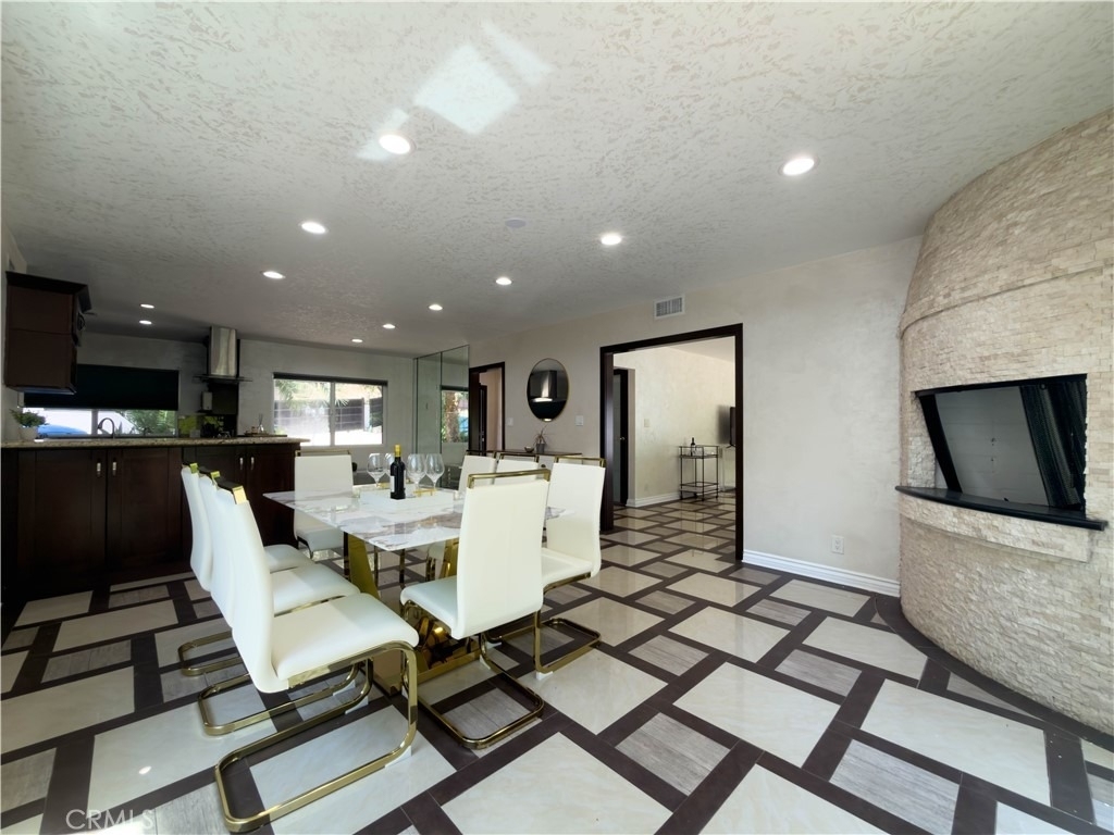 5836 Winnetka Avenue - Photo 14