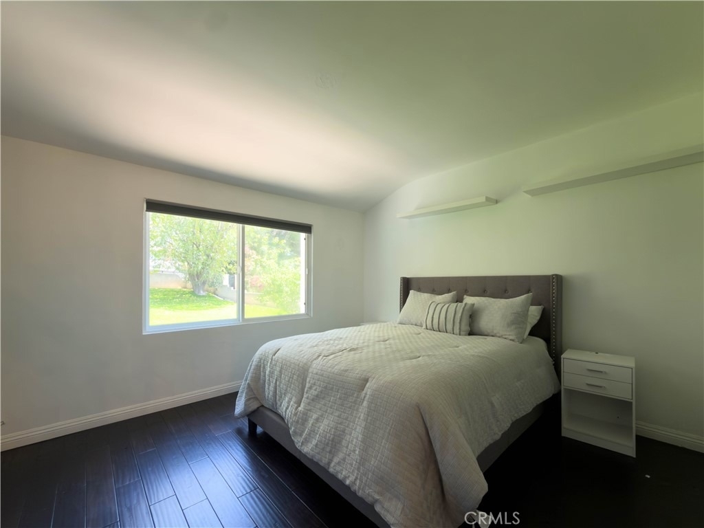 5836 Winnetka Avenue - Photo 27