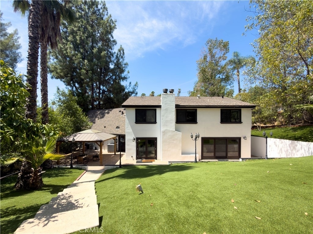 5836 Winnetka Avenue - Photo 33