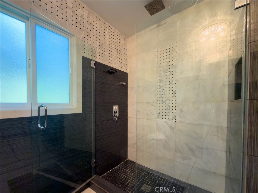 5836 Winnetka Avenue - Photo 26