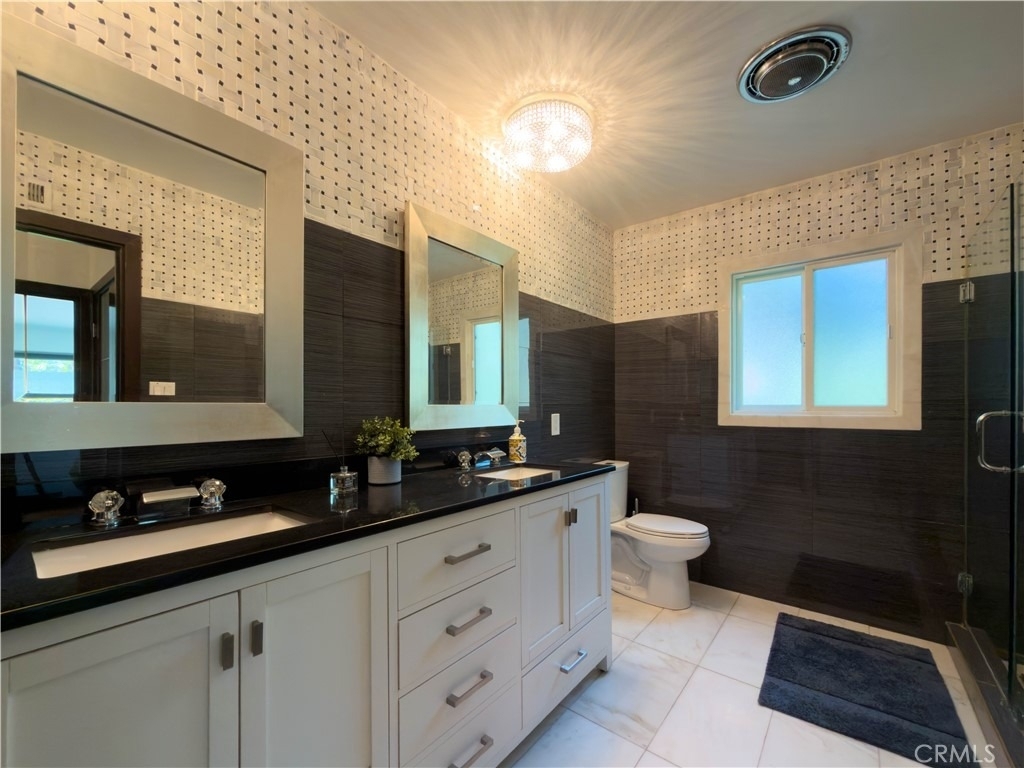 5836 Winnetka Avenue - Photo 25