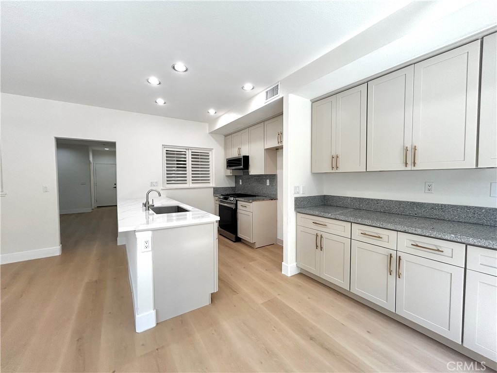 14130 Shoreline Drive - Photo 10