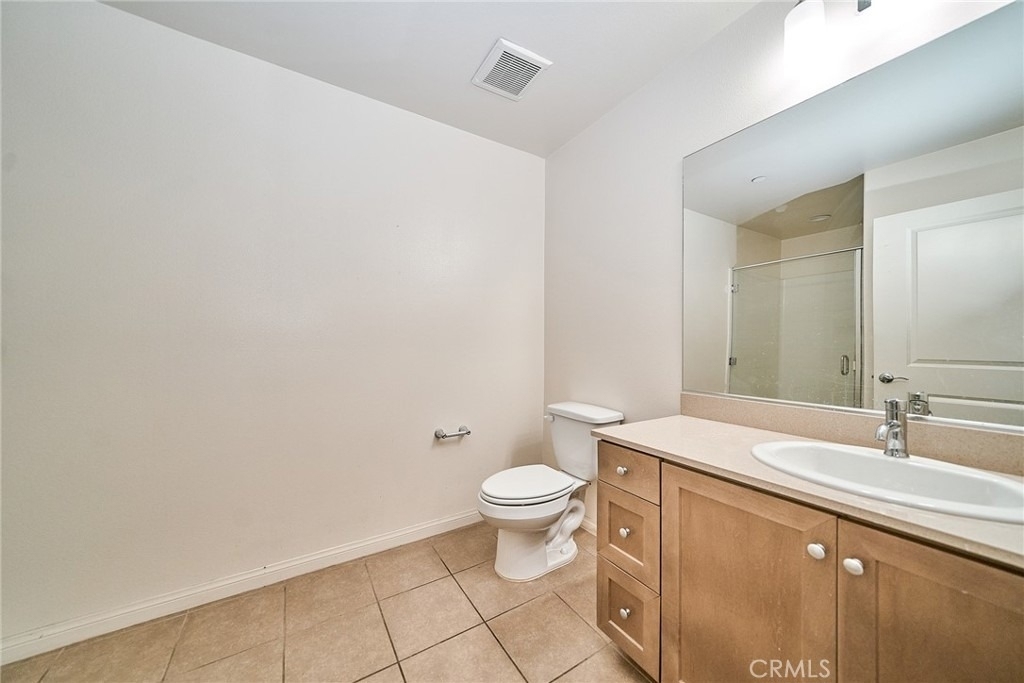 853 E Hollyvale - Photo 20