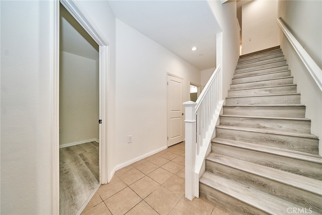 853 E Hollyvale - Photo 14