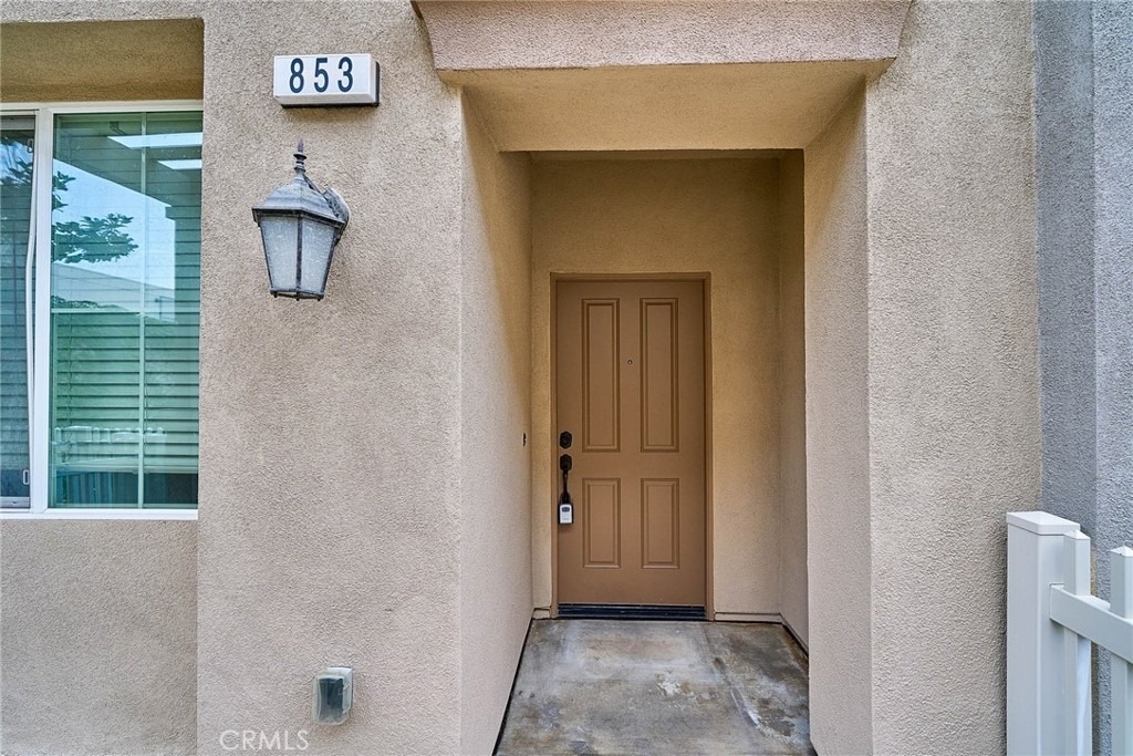 853 E Hollyvale - Photo 7