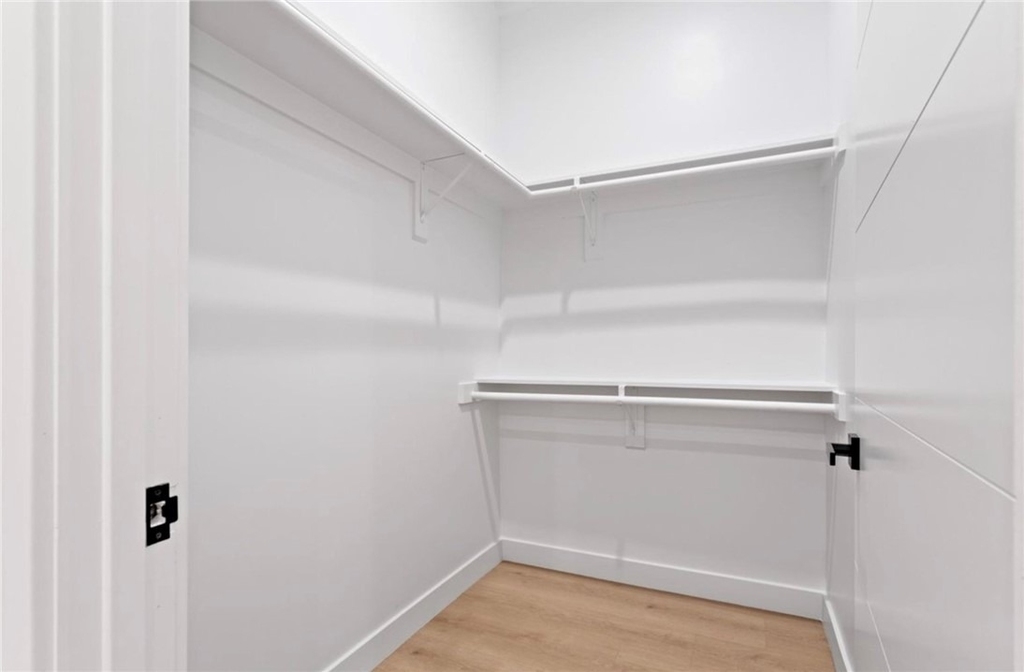 1807 Beloit Avenue - Photo 16