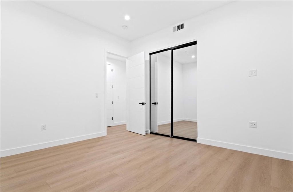 1807 Beloit Avenue - Photo 18