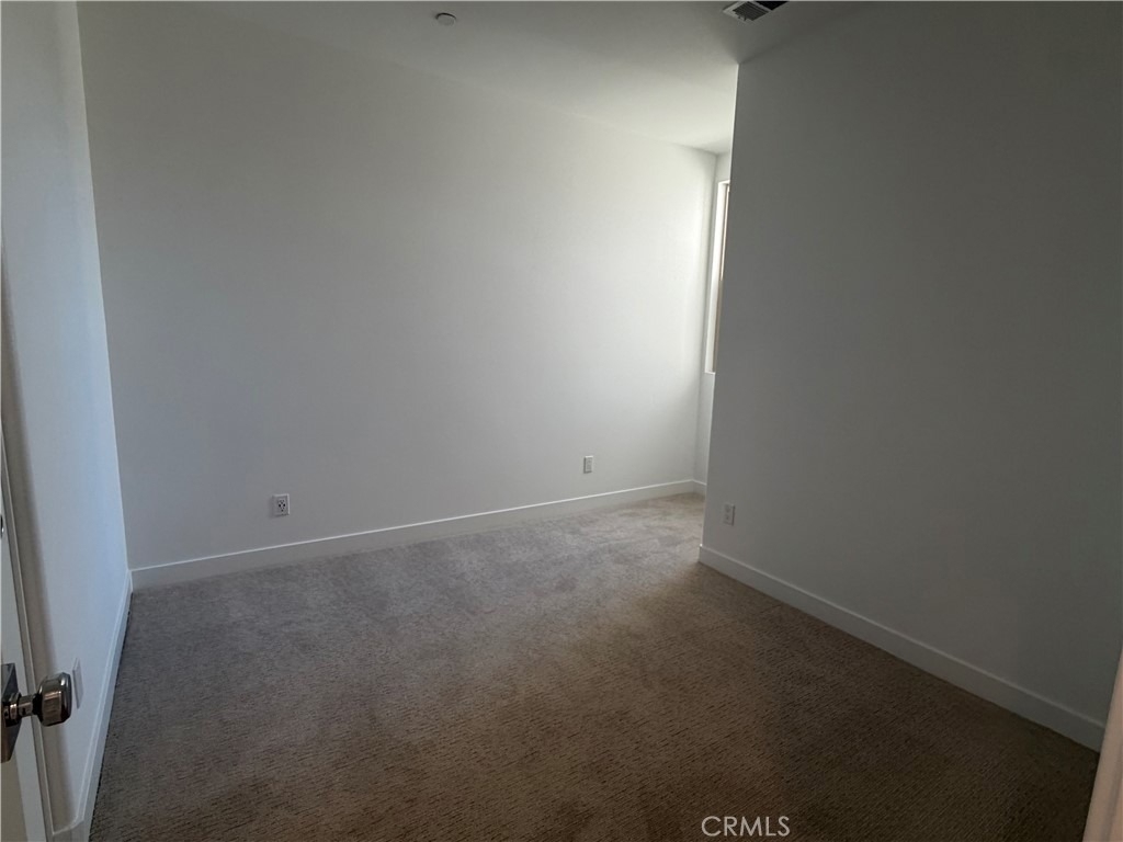 1485 Snowberry Place - Photo 12
