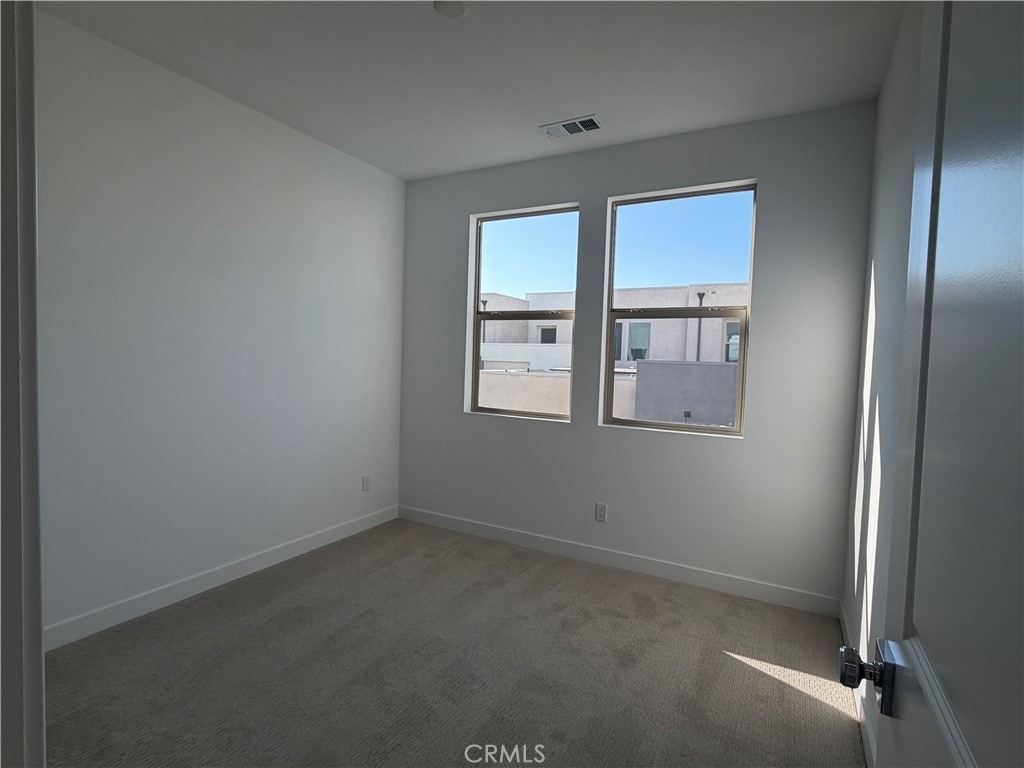 1485 Snowberry Place - Photo 13
