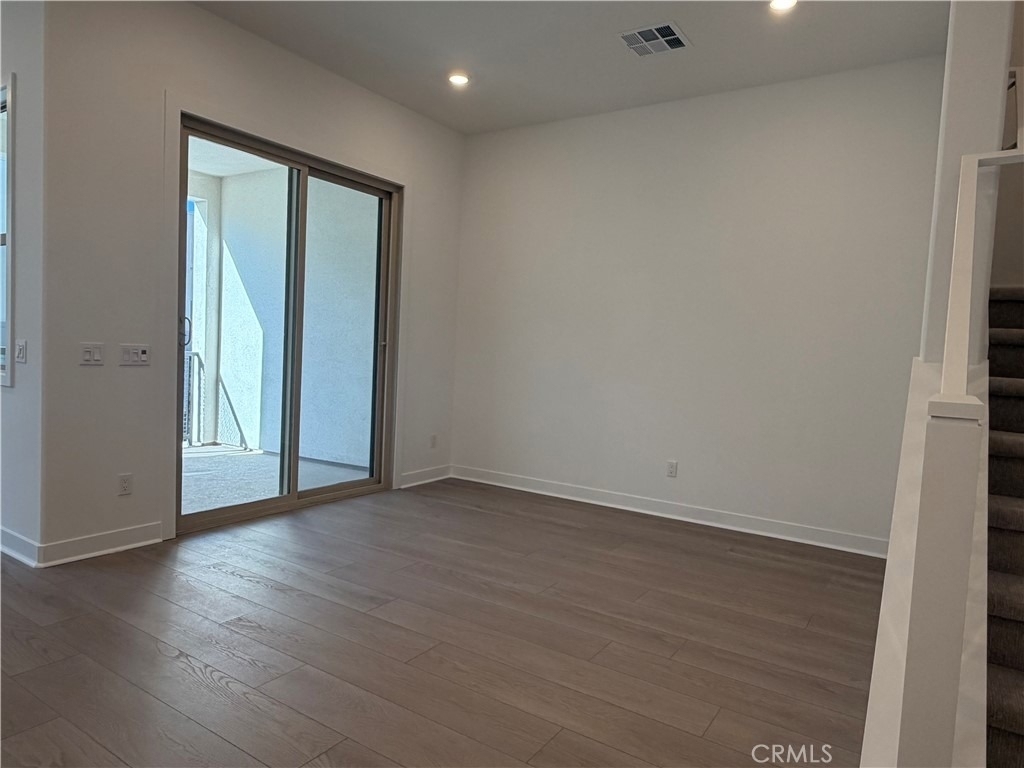 1485 Snowberry Place - Photo 6
