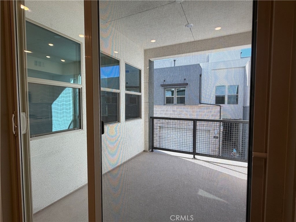 1485 Snowberry Place - Photo 7