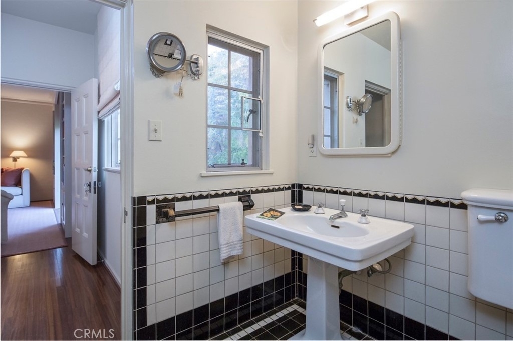 1762 Oak Grove - Photo 24