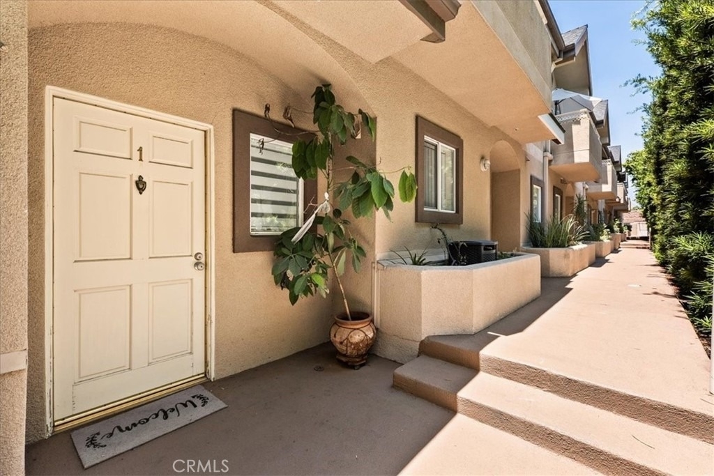 703 Locust Street - Photo 17